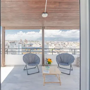 Penthouse In Centre With Seaview Apartment